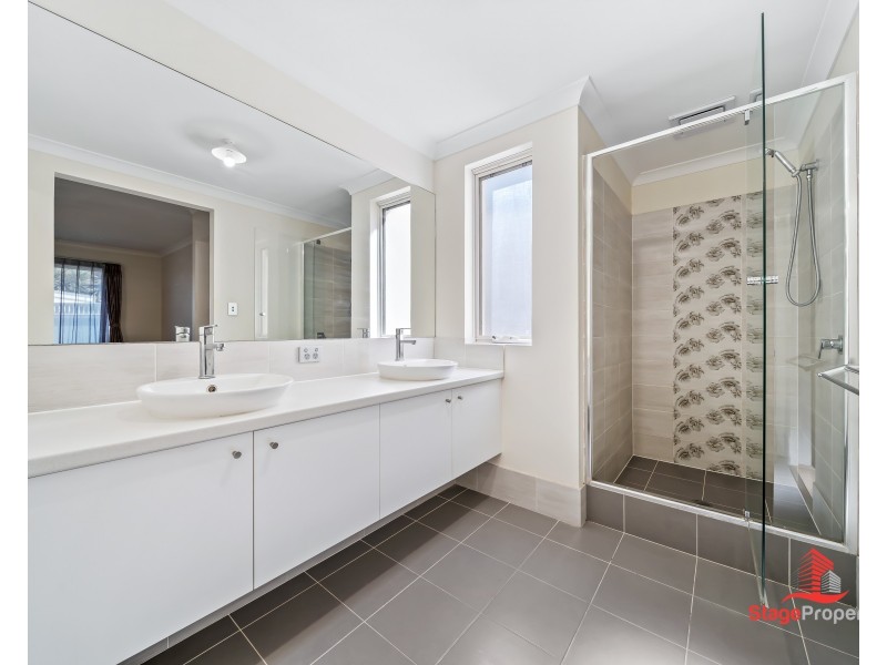 21 Chambri Chase, Success WA 6164