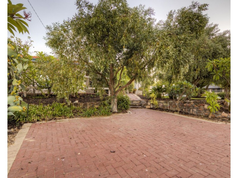 5 Denmark Way, Warwick WA 6024