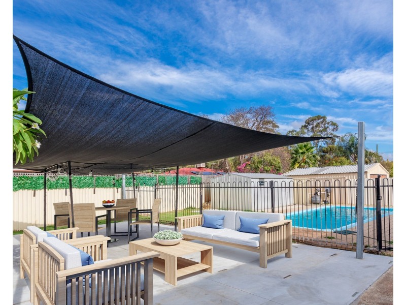 10 Beechcroft Place, Camillo WA 6111