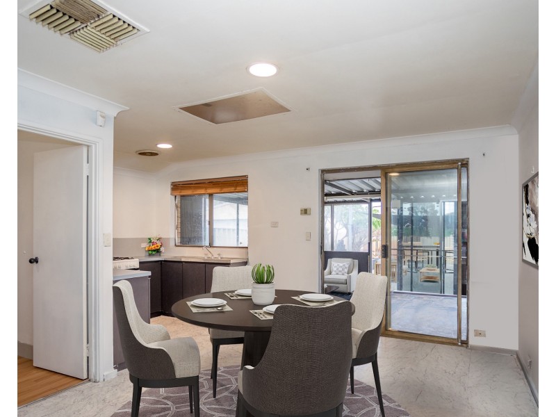 10 Beechcroft Place, Camillo WA 6111