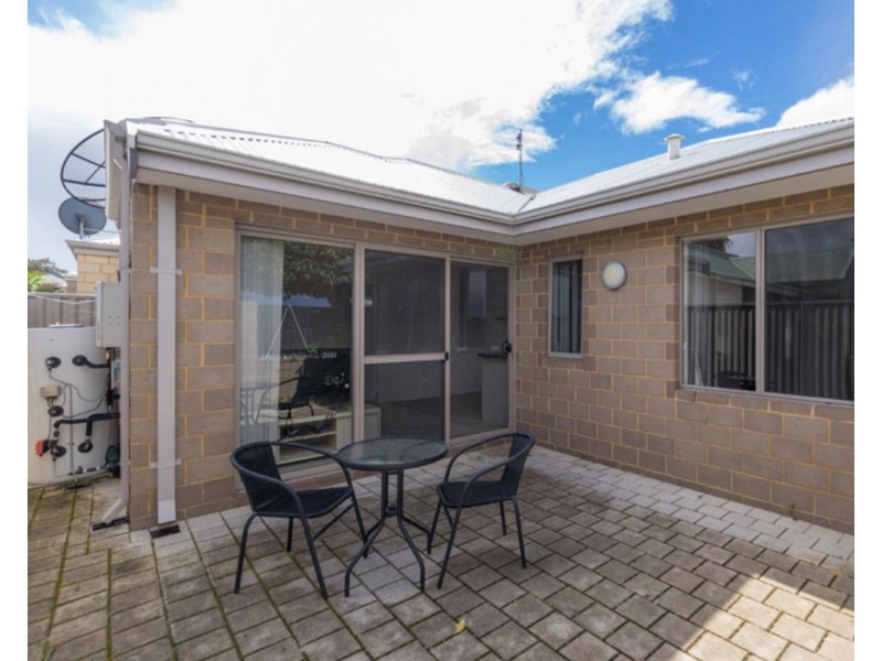 1/84 Station Street, East Cannington WA 6107