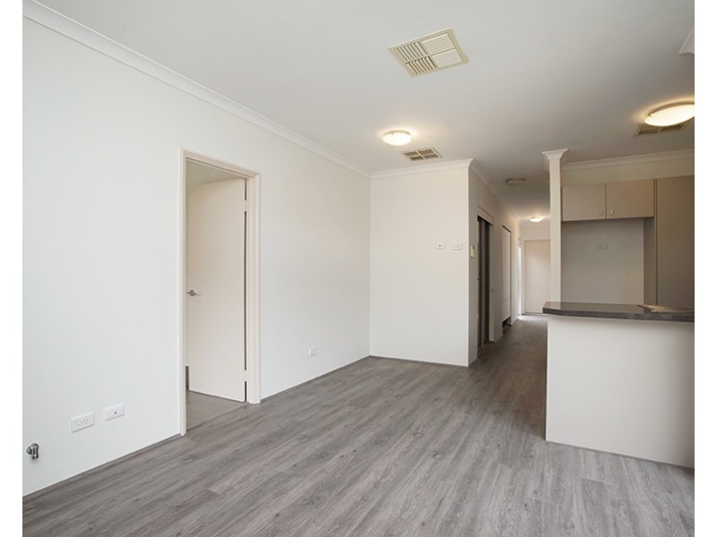 1/84 Station Street, East Cannington WA 6107