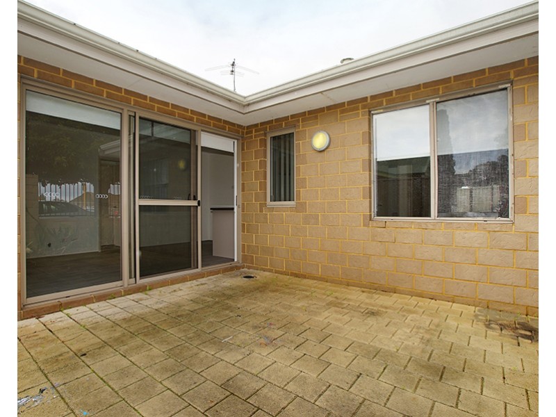 1/84 Station Street, East Cannington WA 6107
