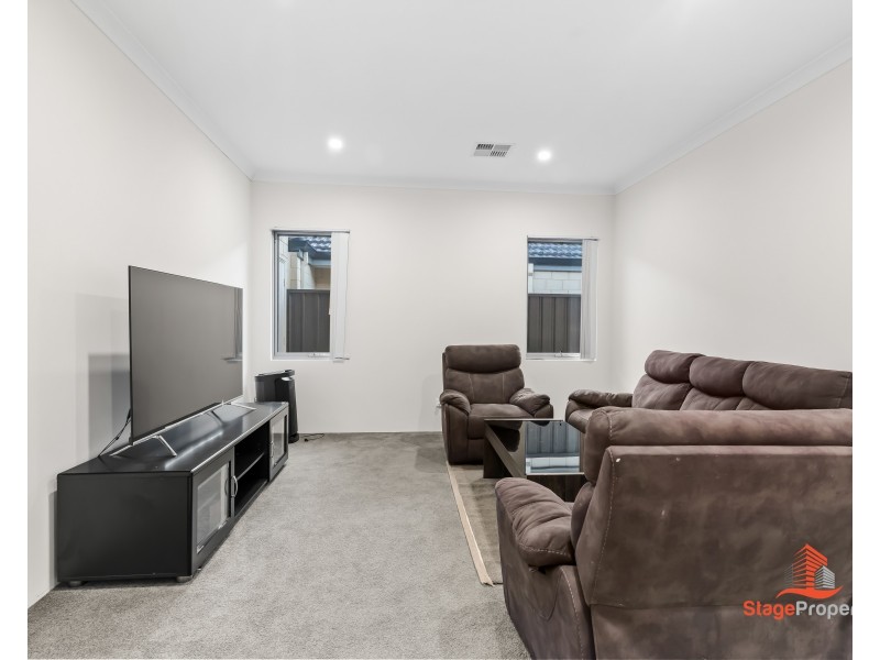 10 Greywacke Entrance, Piara Waters WA 6112