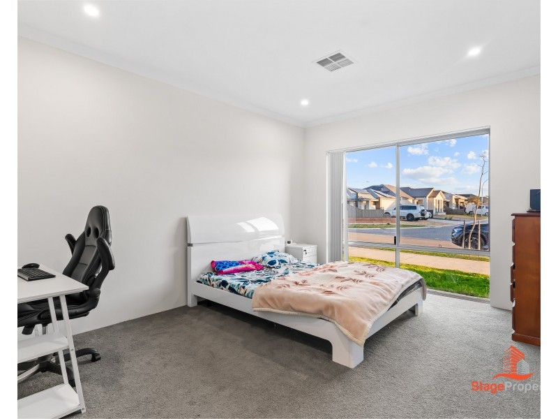 10 Greywacke Entrance, Piara Waters WA 6112