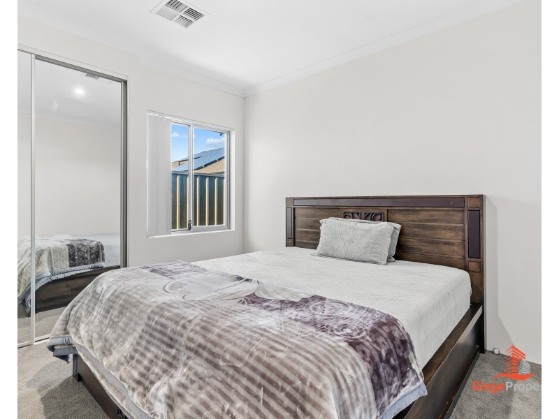 10 Greywacke Entrance, Piara Waters WA 6112