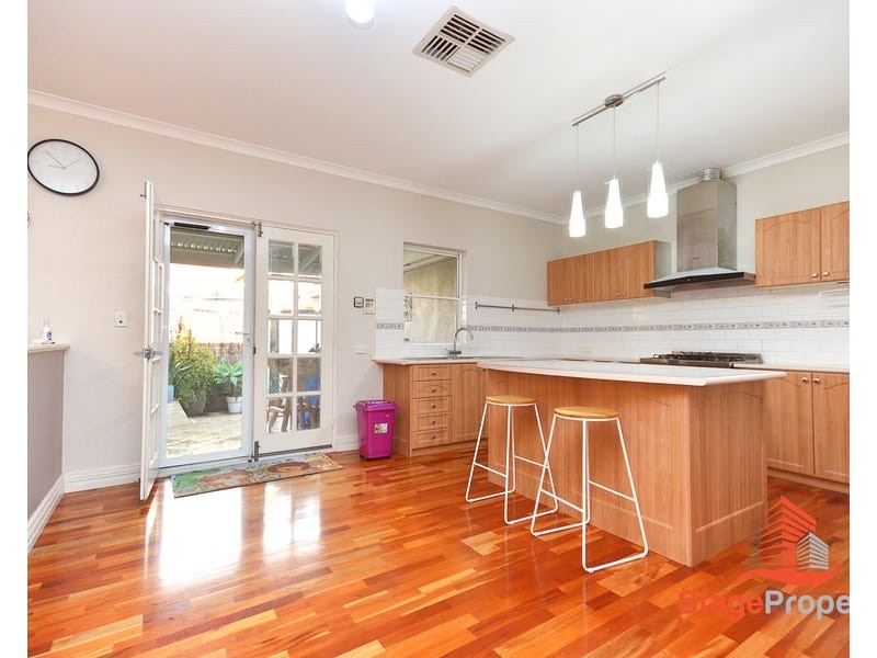 15 Inveraray Close, Canning Vale WA 6155