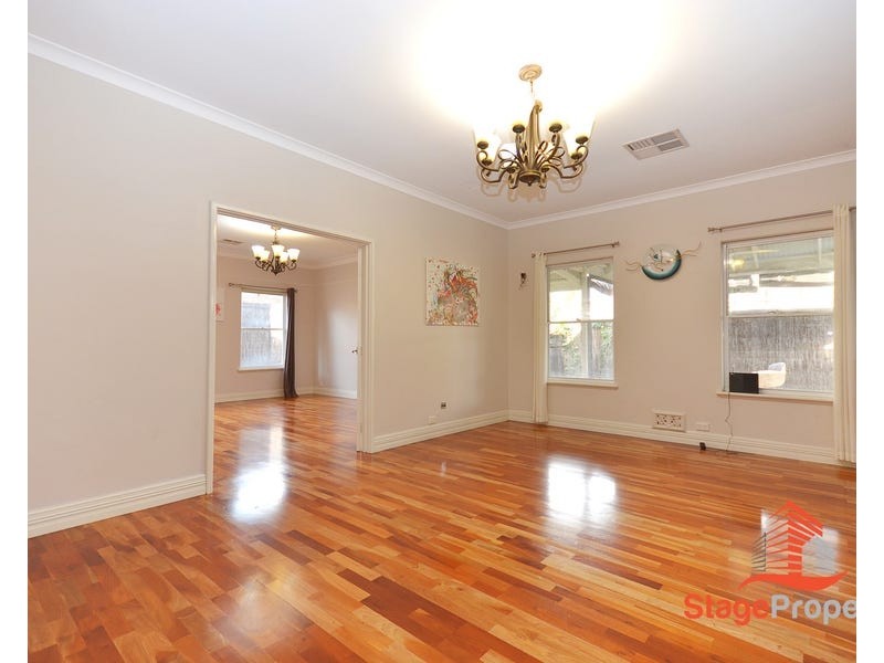 15 Inveraray Close, Canning Vale WA 6155