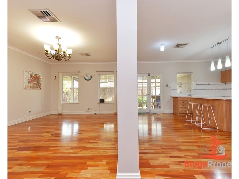 15 Inveraray Close, Canning Vale WA 6155