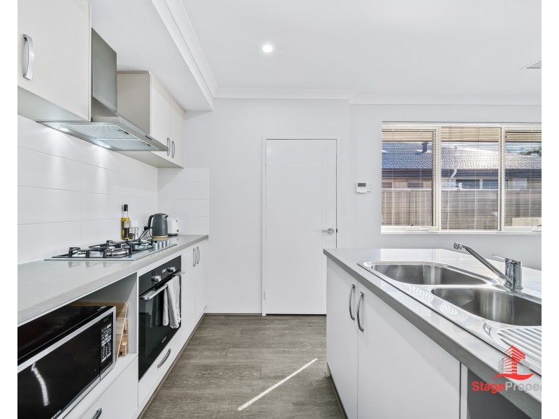 13/37 Pingaring Court, Byford WA 6122