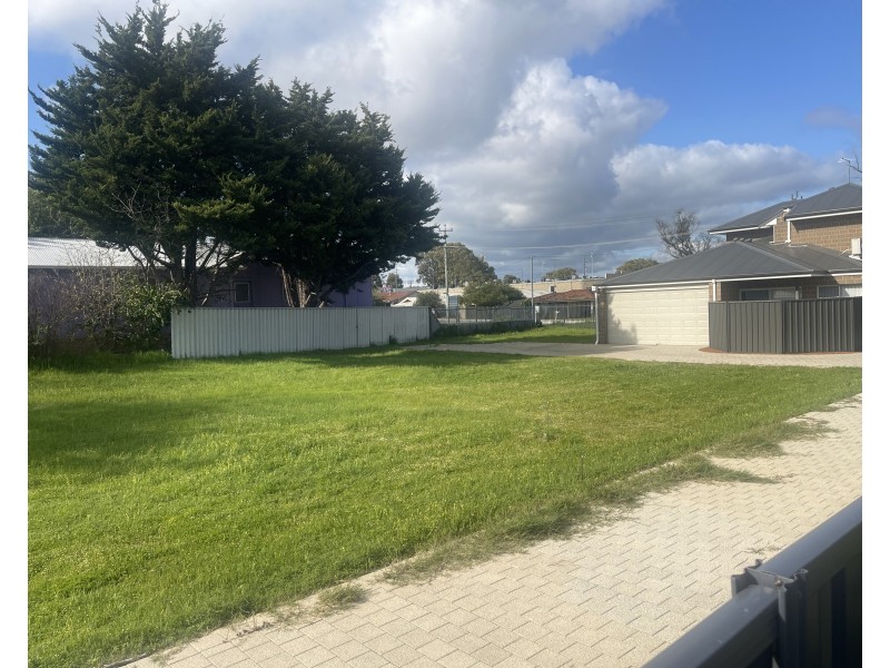 2D Parkview Street, Mandurah WA 6210