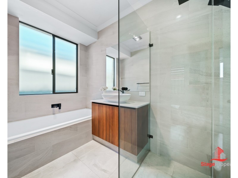 7 Kenyta Street, Piara Waters WA 6112