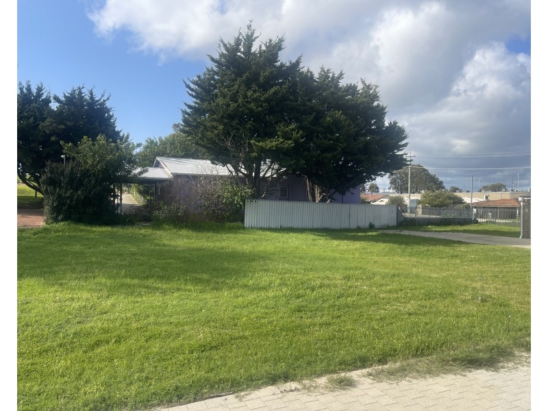 2C Parkview Street, Mandurah WA 6210