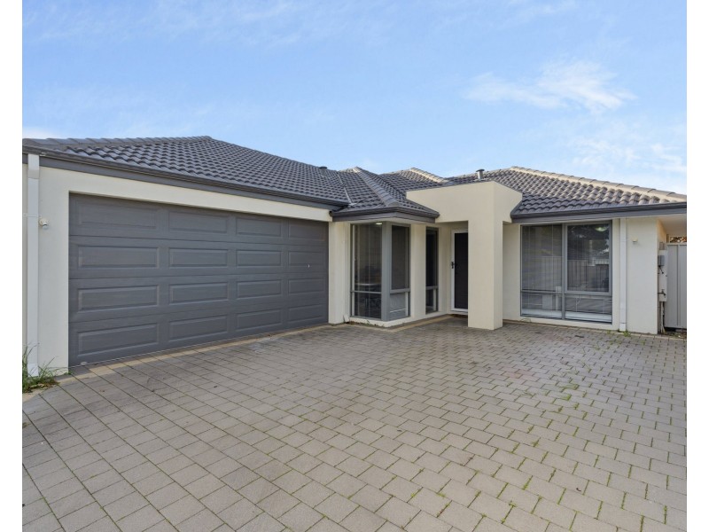 2/10 York Avenue, Bentley WA 6102