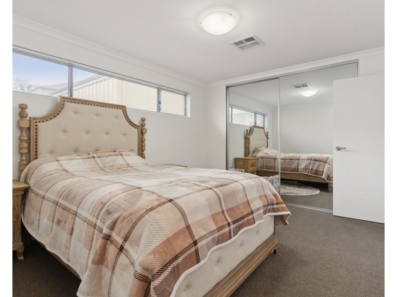 2/10 York Avenue, Bentley WA 6102