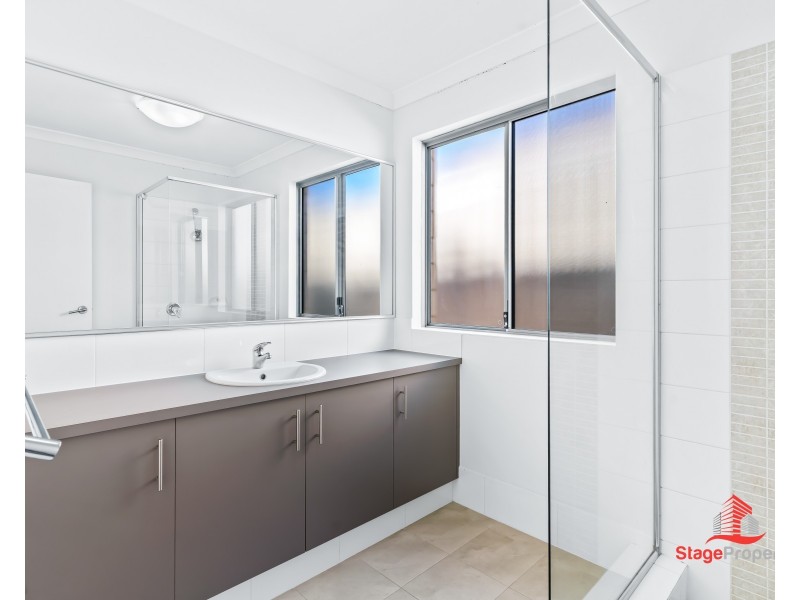 2/10 York Avenue, Bentley WA 6102