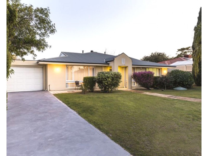 8 Gannett Street, Bateman WA 6150