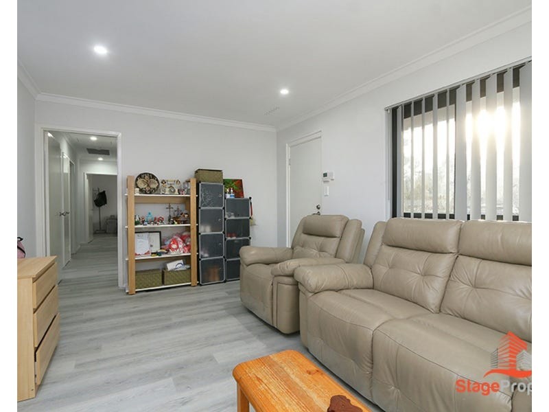 16 Oriole Way, Thornlie WA 6108