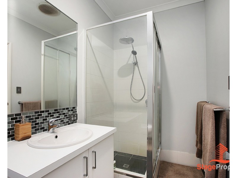 16 Lamboo Road, Harrisdale WA 6112