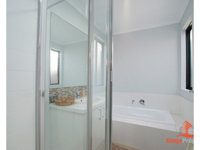 16 Lamboo Road, Harrisdale WA 6112