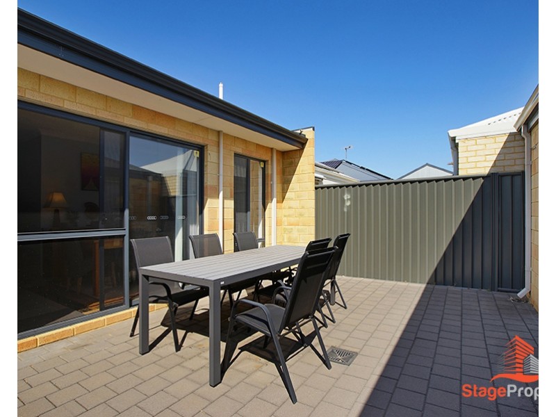 16 Lamboo Road, Harrisdale WA 6112