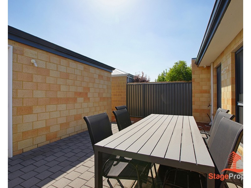 16 Lamboo Road, Harrisdale WA 6112