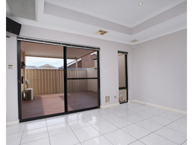 13A Robertsbridge Road, Nollamara WA 6061