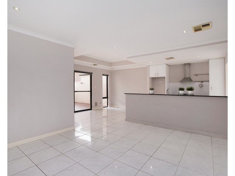 13A Robertsbridge Road, Nollamara WA 6061