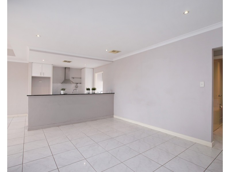 13A Robertsbridge Road, Nollamara WA 6061