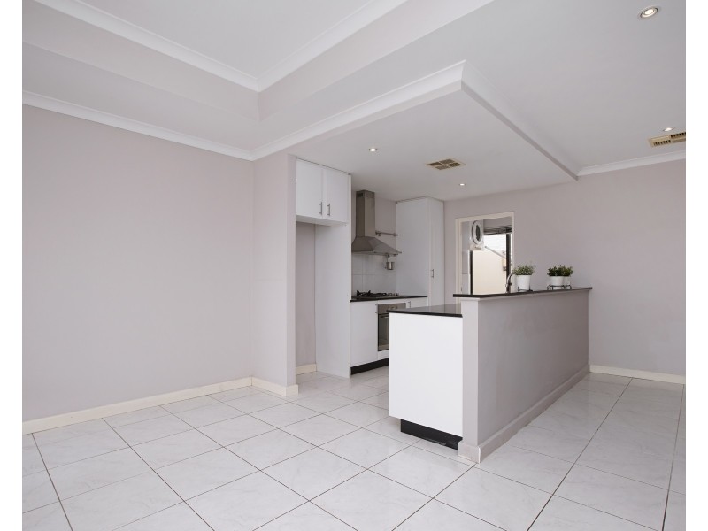 13A Robertsbridge Road, Nollamara WA 6061