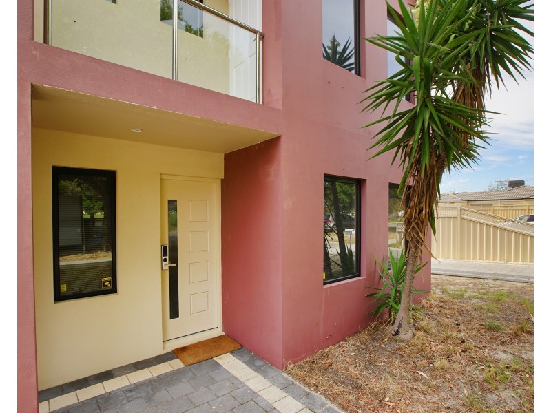 13A Robertsbridge Road, Nollamara WA 6061