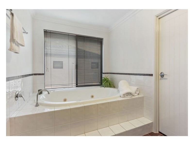 45A Davy Street, Alfred Cove WA 6154