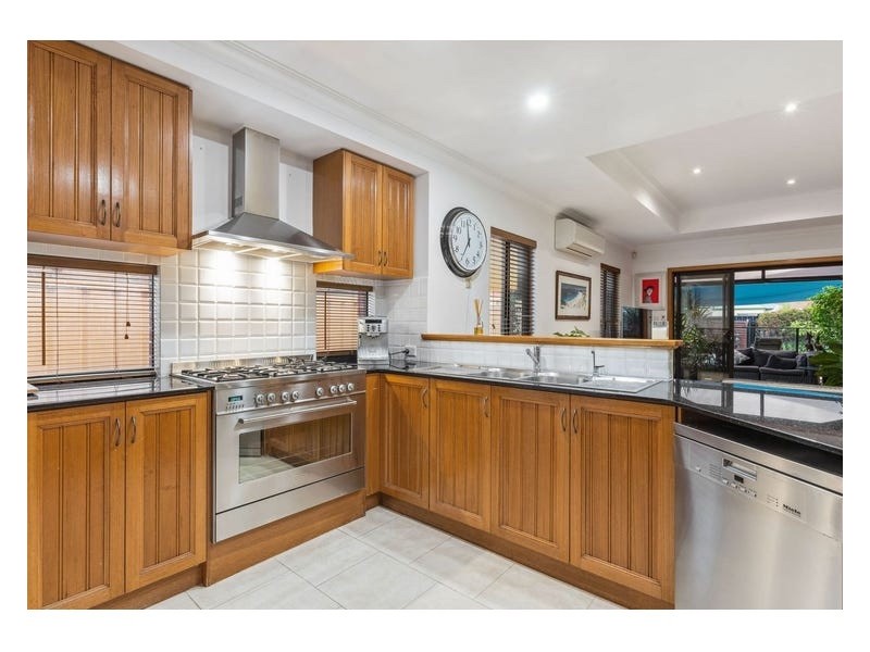 45A Davy Street, Alfred Cove WA 6154