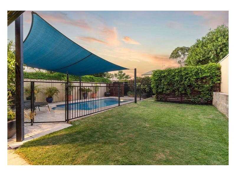 45A Davy Street, Alfred Cove WA 6154