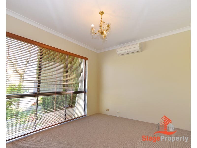 12 Bronzewing Loop, Wembley WA 6014