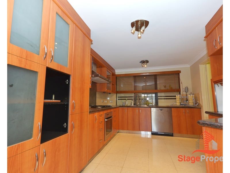 12 Bronzewing Loop, Wembley WA 6014