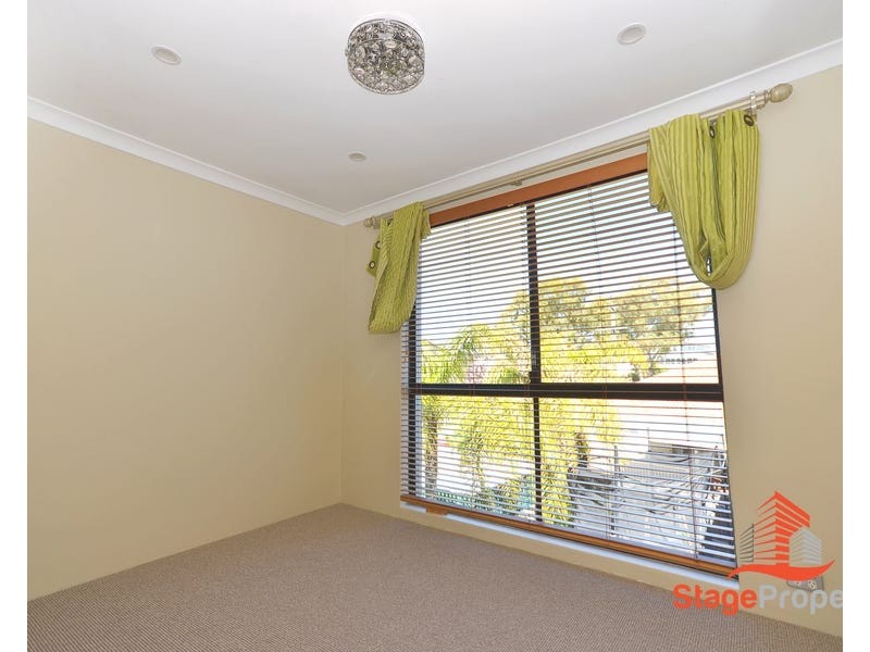 12 Bronzewing Loop, Wembley WA 6014