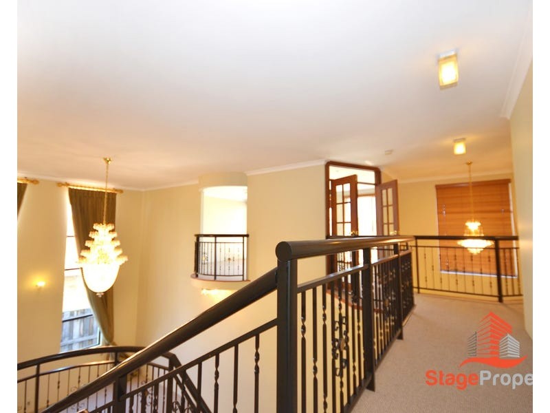 12 Bronzewing Loop, Wembley WA 6014