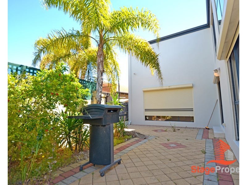 12 Bronzewing Loop, Wembley WA 6014