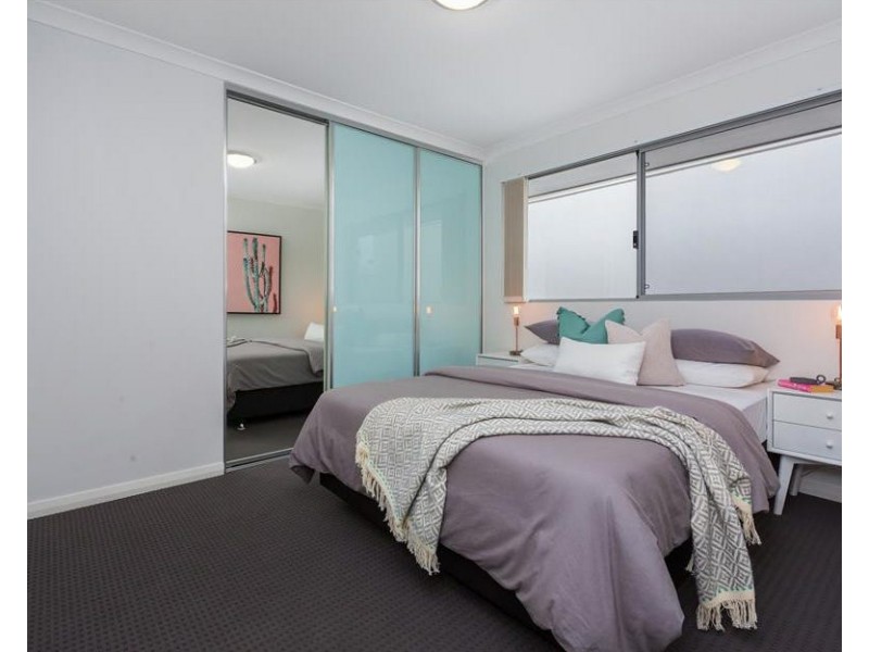 43A Carnegie Parade, Success WA 6164