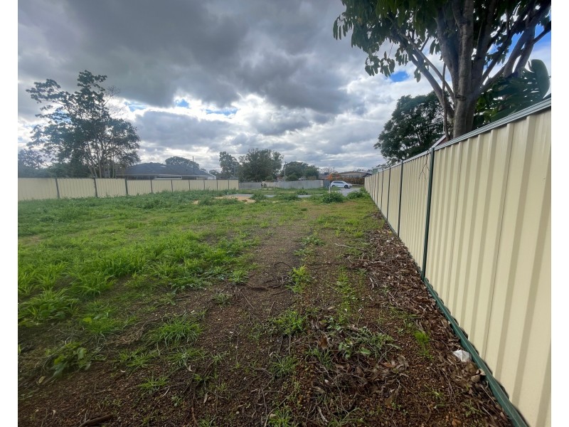4/3A Dural Way, Armadale WA 6112