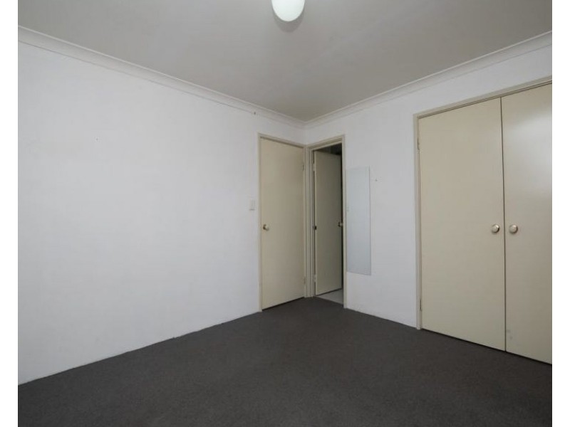 5/285-287 Wharf Street, Queens Park WA 6107