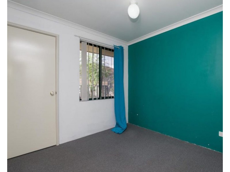 5/285-287 Wharf Street, Queens Park WA 6107
