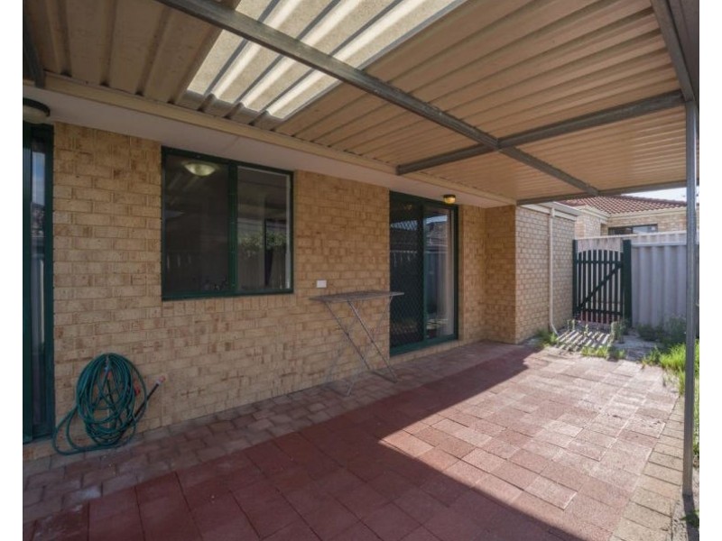 5/285-287 Wharf Street, Queens Park WA 6107