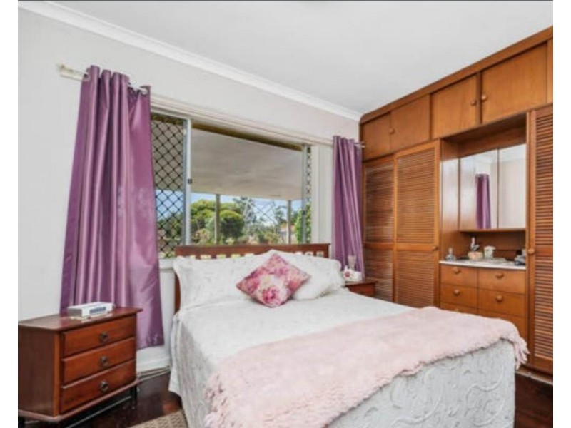 147 Winterfold Road, Coolbellup WA 6163