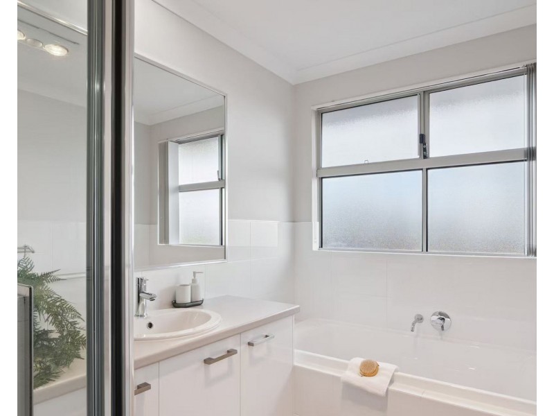 13 Carse Lane, Doubleview WA 6018