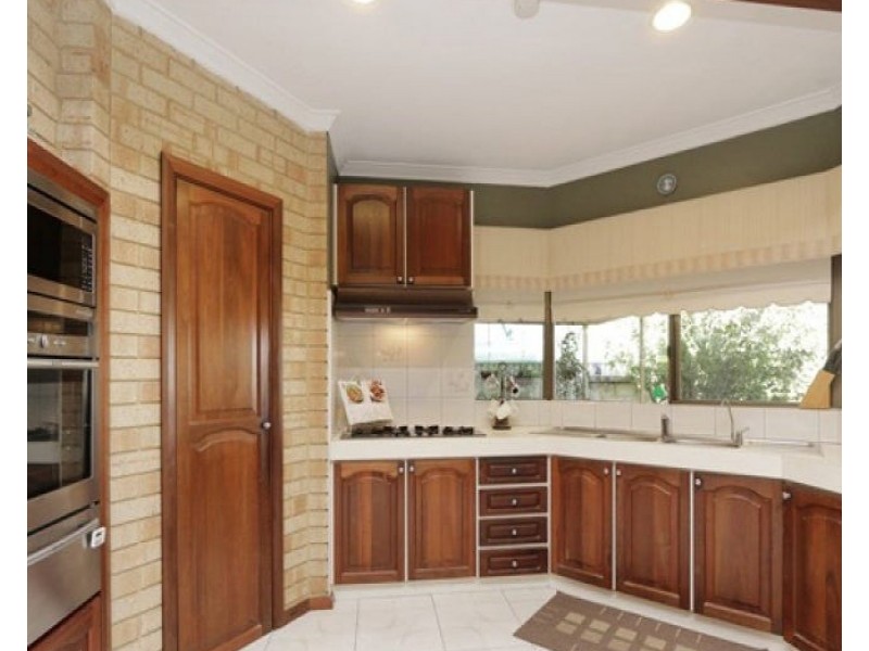 6 Levander Place, Wilson WA 6107