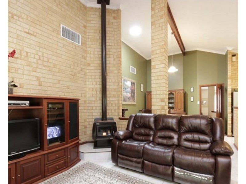6 Levander Place, Wilson WA 6107