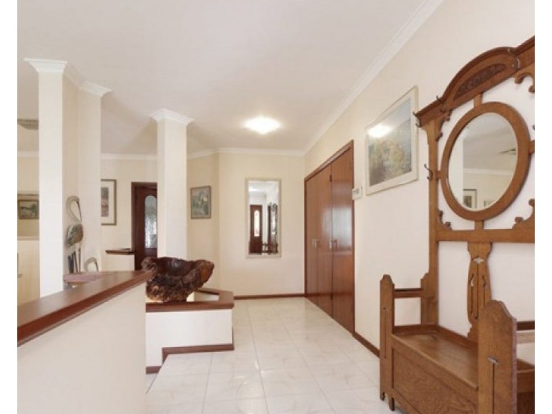 6 Levander Place, Wilson WA 6107