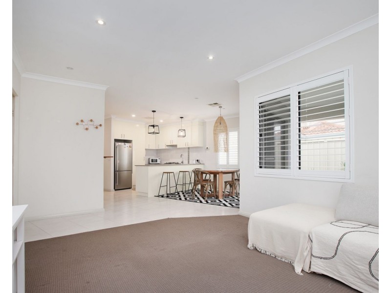 12C Muriel Avenue, Innaloo WA 6018